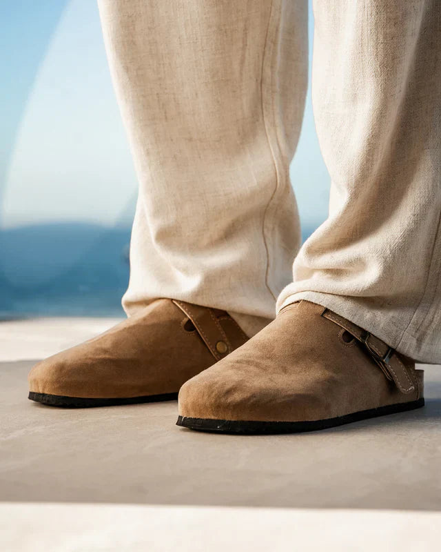 Old Money Wildleder Clogs – Eleganter Komfort